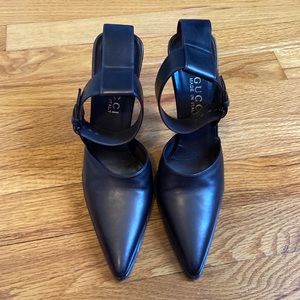 Gucci Pointed-Toe, Ankle Strap, Leather Heel, US Size 6